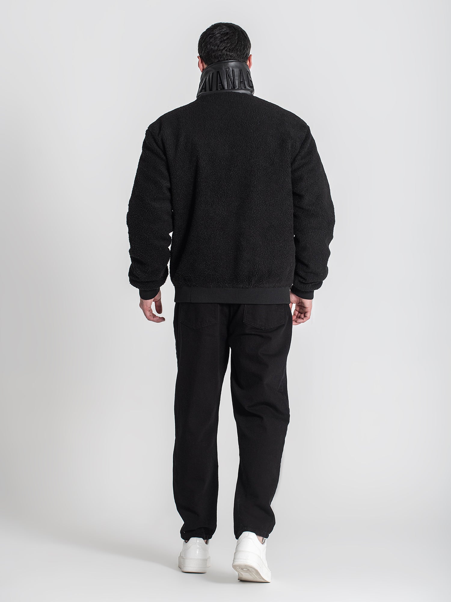 jackets / Black Cocoon Sherpa Jacket