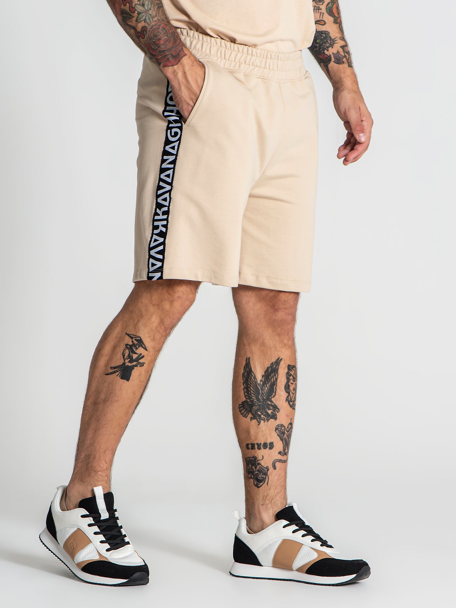 shorts / Beige Futura Shorts