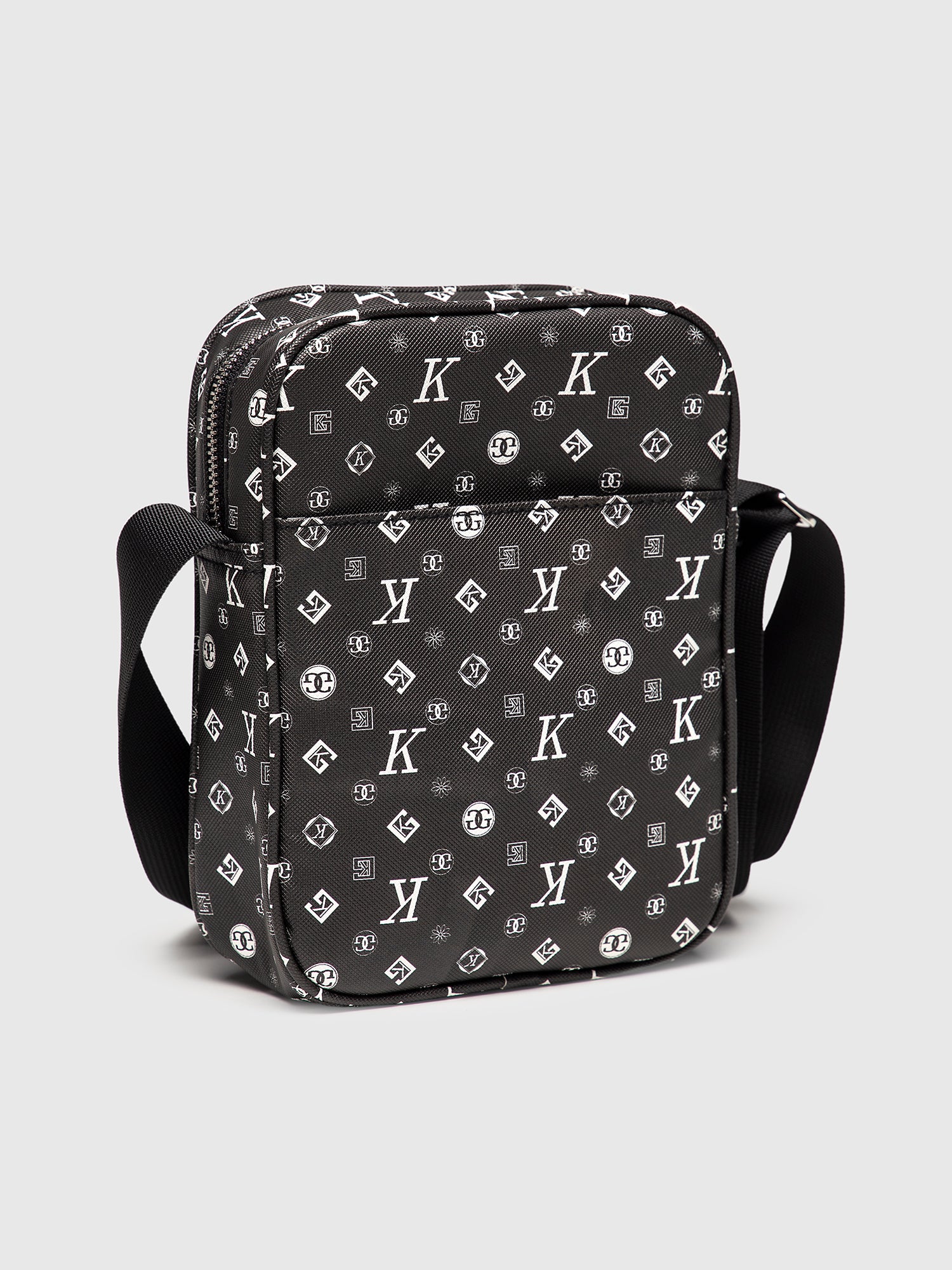 bags / Black Mania Shoulder Bag