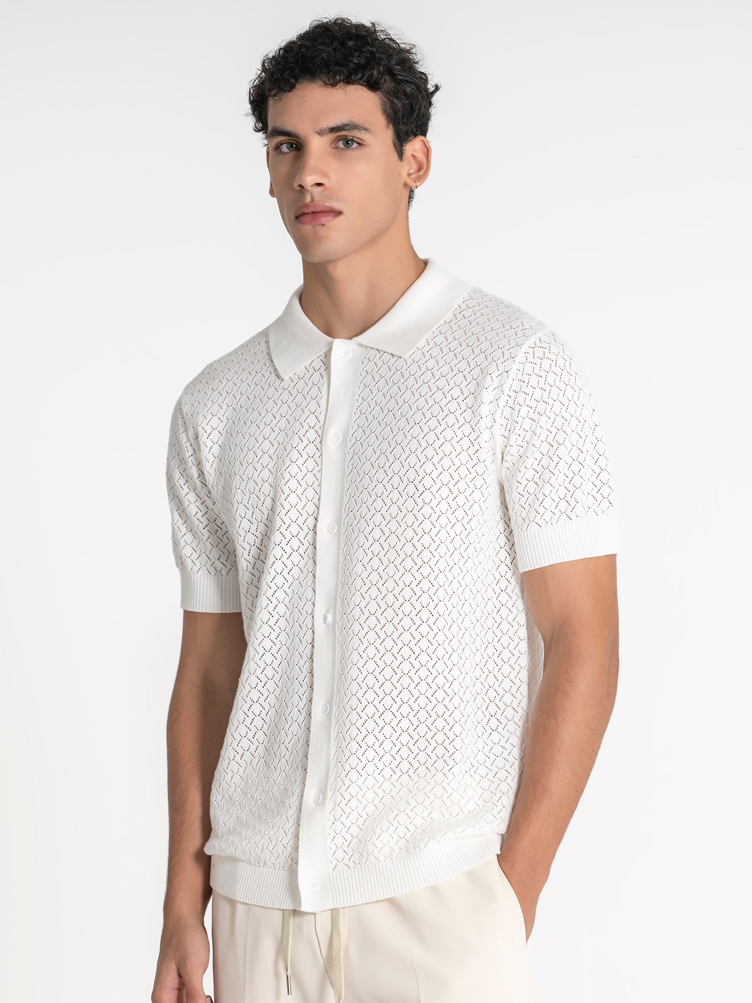 White Buttoned Knit Shirt