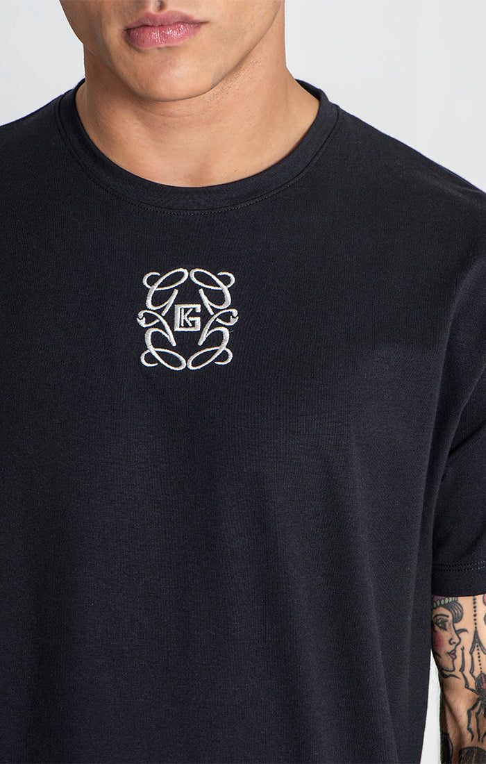 t-shirts / Black Nouveau Tee