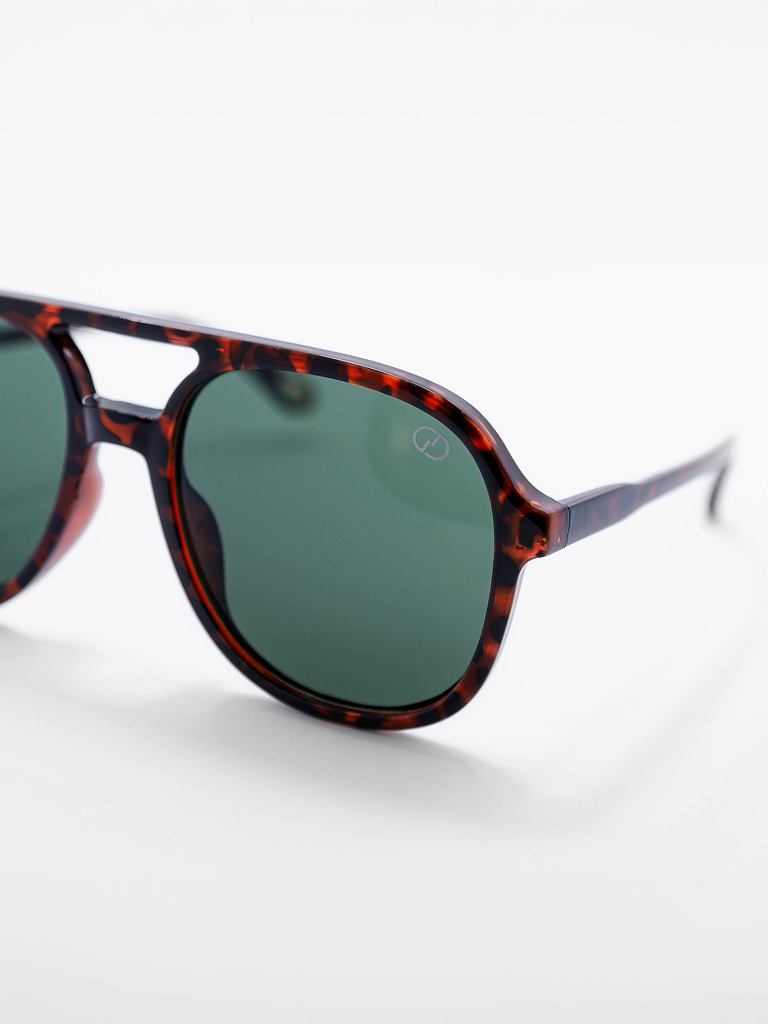 Green Lioris Sunglasses