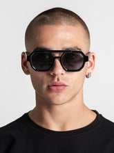 sunglasses / Black Octo Sunglasses