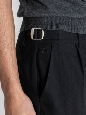 pants / Black Pleated Chino Pants