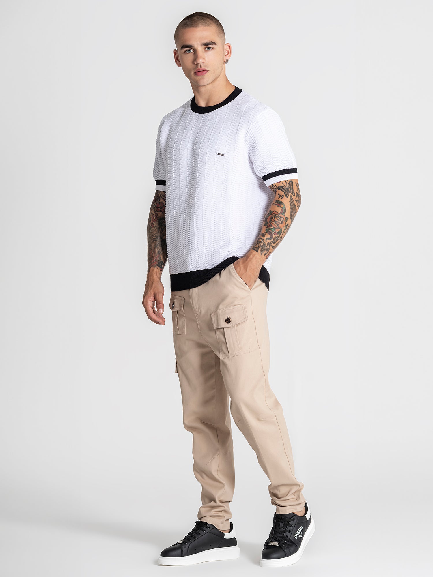 t-shirts / White Edge Knit Tee