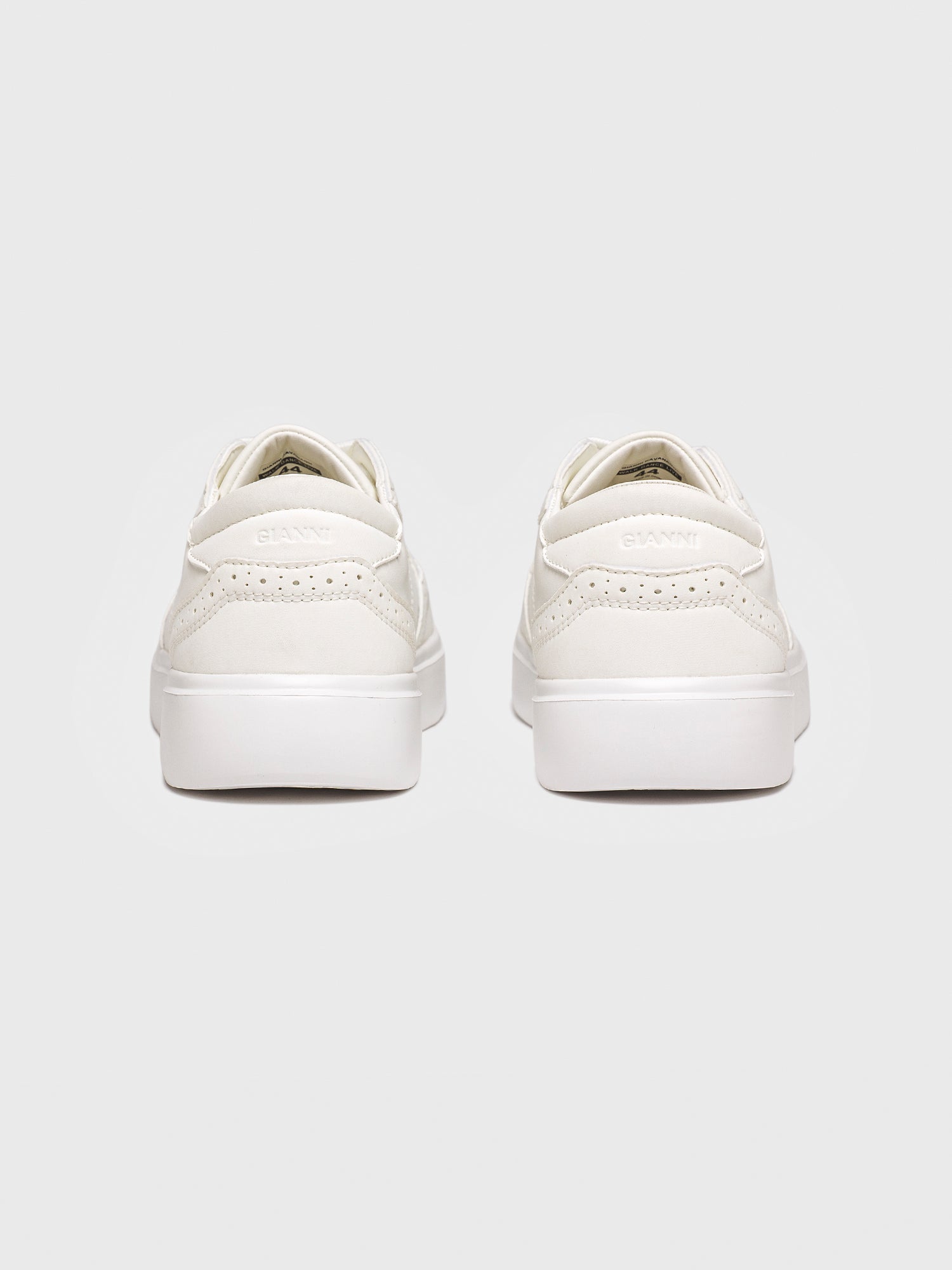 sneakers / White Dots Sneakers