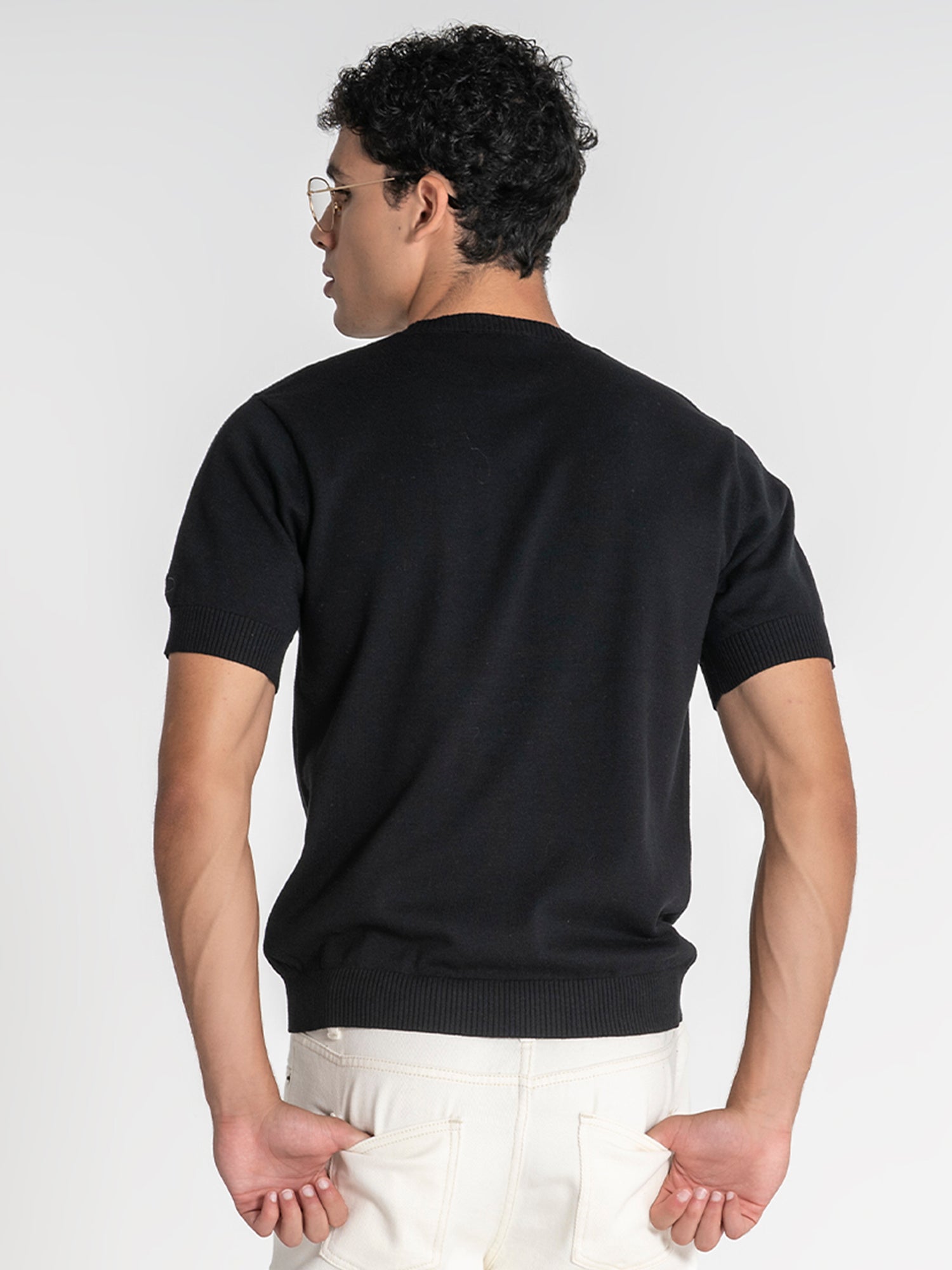 t-shirts / Black Essential Knit Tee