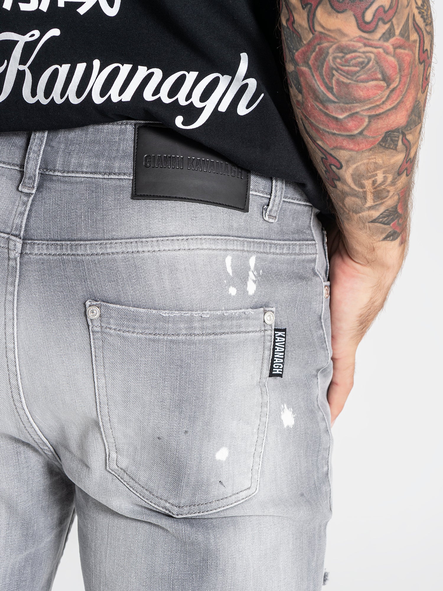 jeans / Grey Rock Slim Fit Jeans